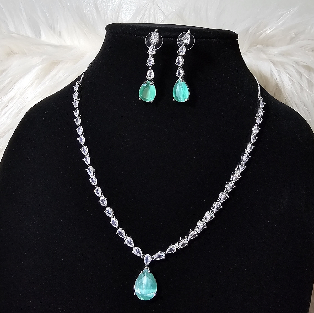 Premium quality Cubic Zircon CZ American Diamond AD necklace earrings set